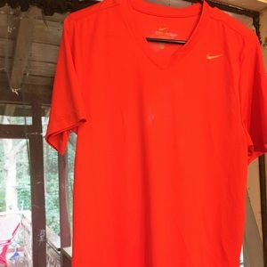 NWOT women’s small Nike Vneck